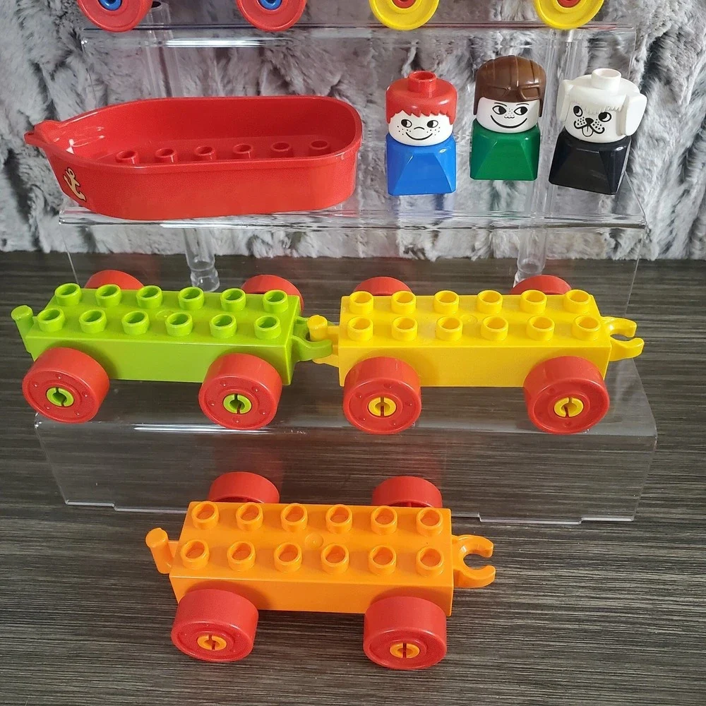 Lego Duplo Train Car Bases (5),‎ Boat Transportation Lot - Square People, Dog